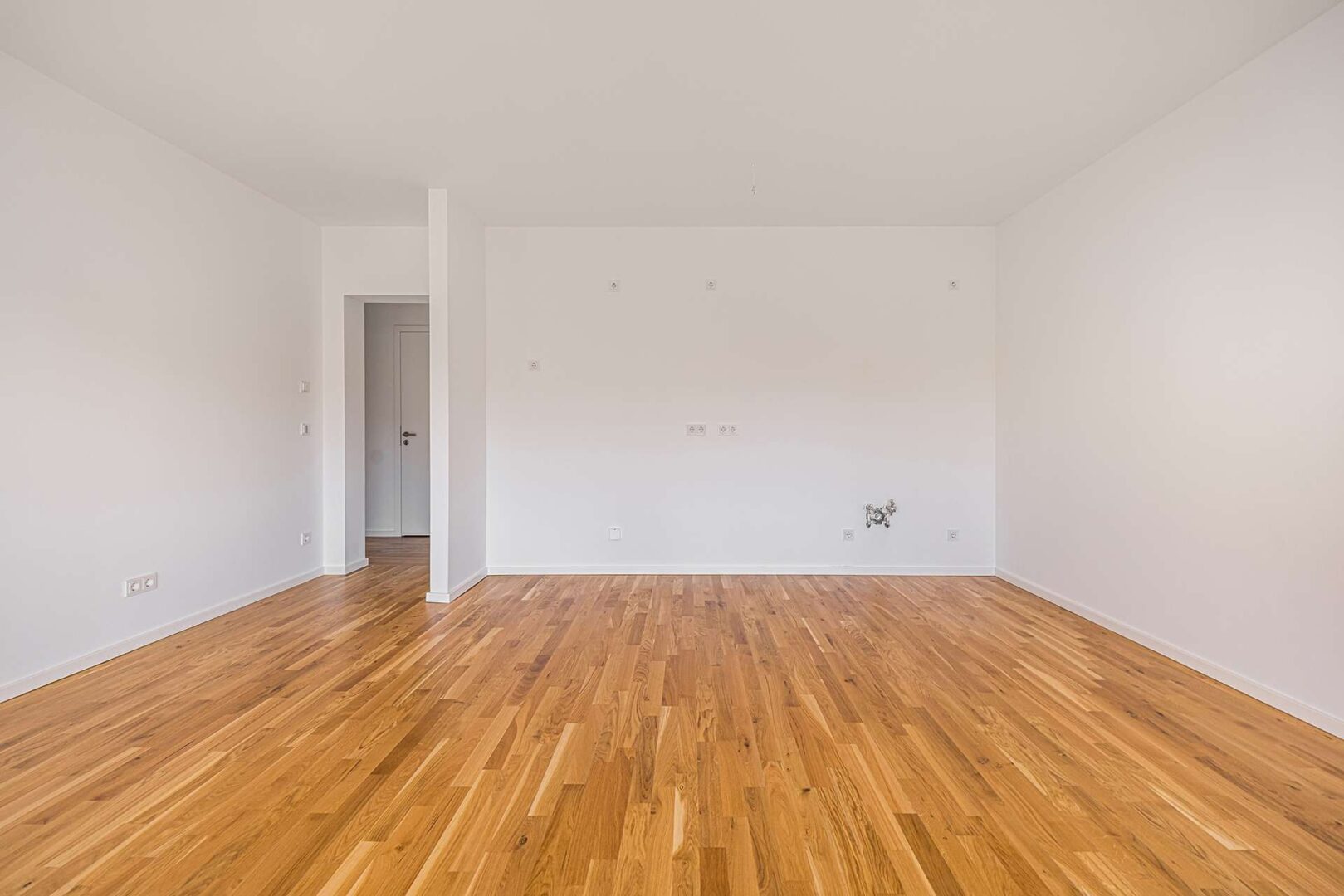 Wohnzimmer mit Blick zur Küche